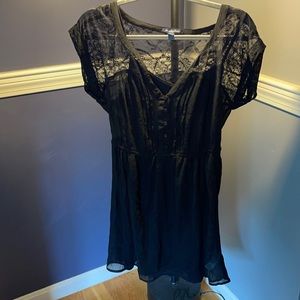 American eagle black Lacey top size medium